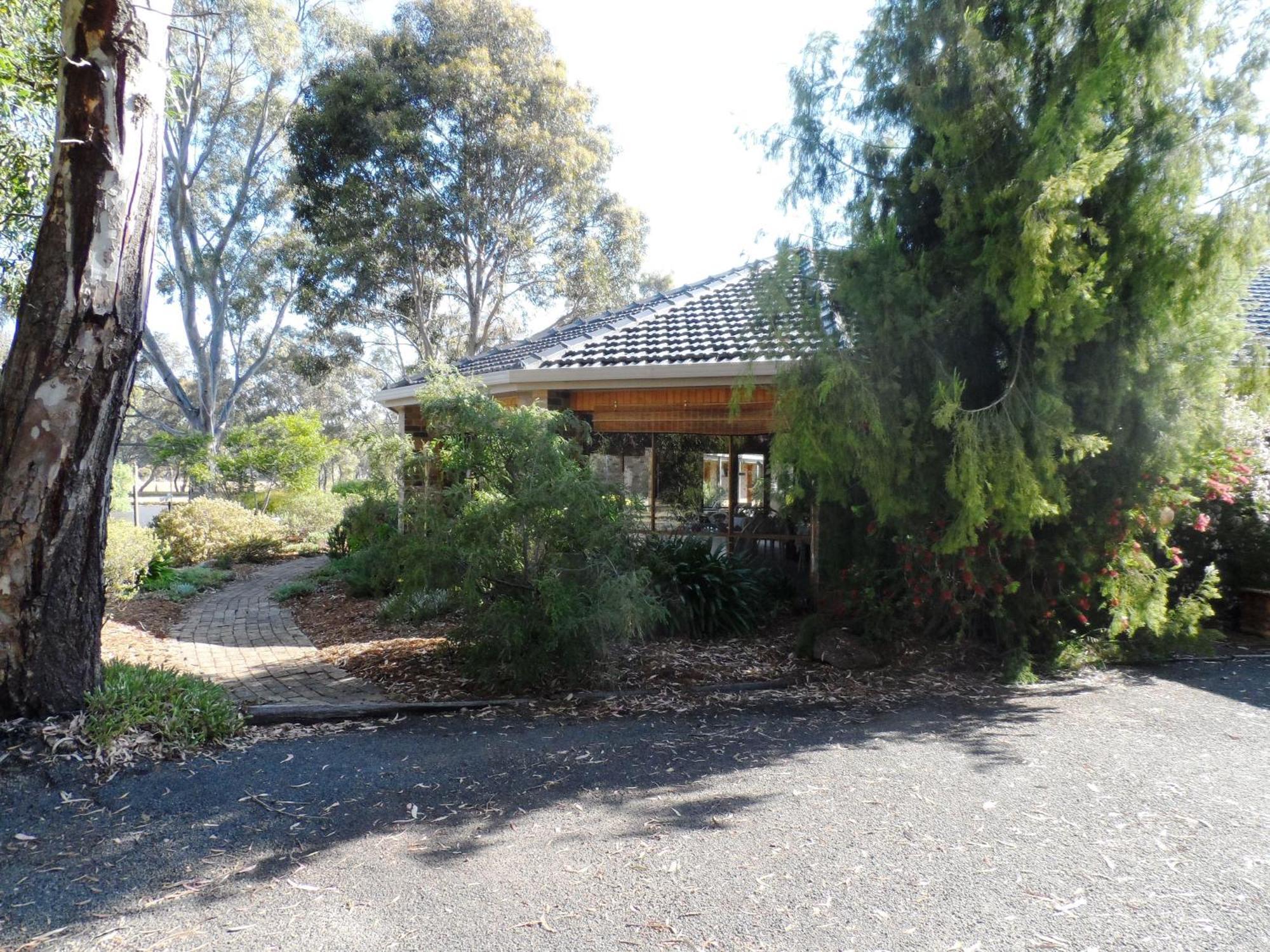 Magdala Motor Lodge & Lakeside Restaurant Stawell Exteriér fotografie