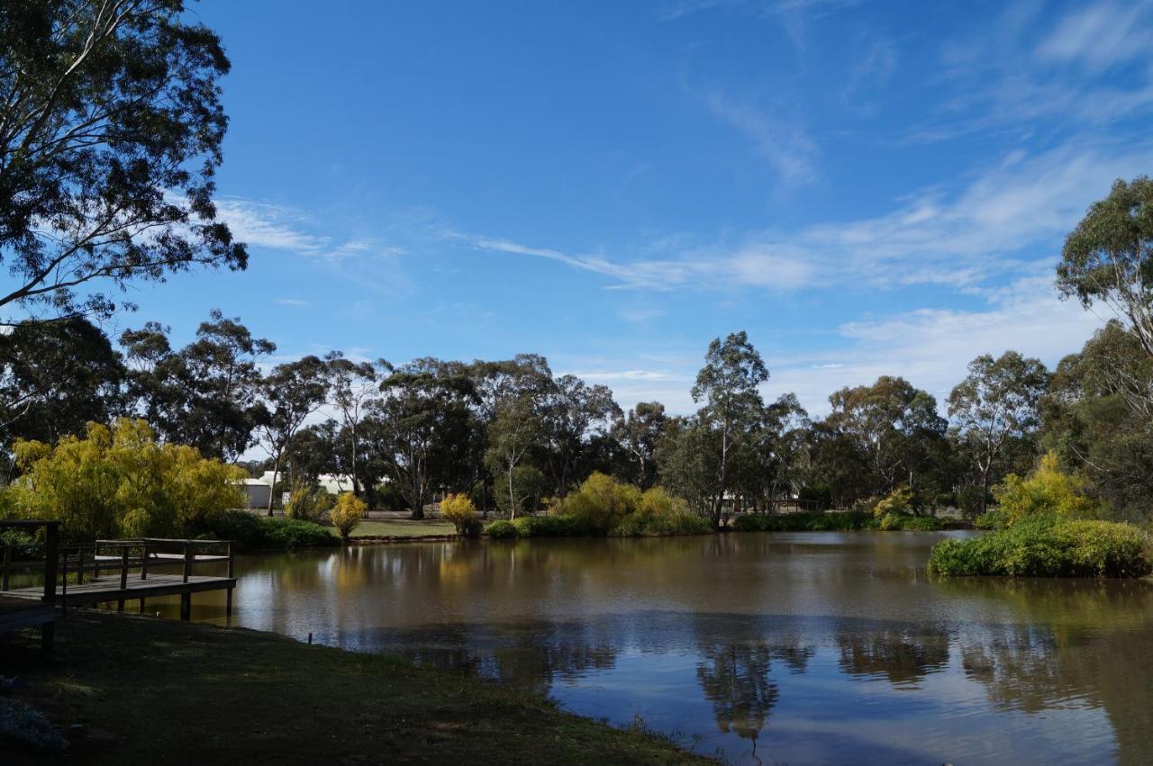 Magdala Motor Lodge & Lakeside Restaurant Stawell Exteriér fotografie